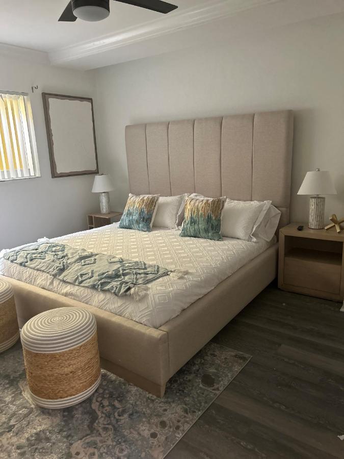 Royal Colonial Apartment Boca Raton Luaran gambar