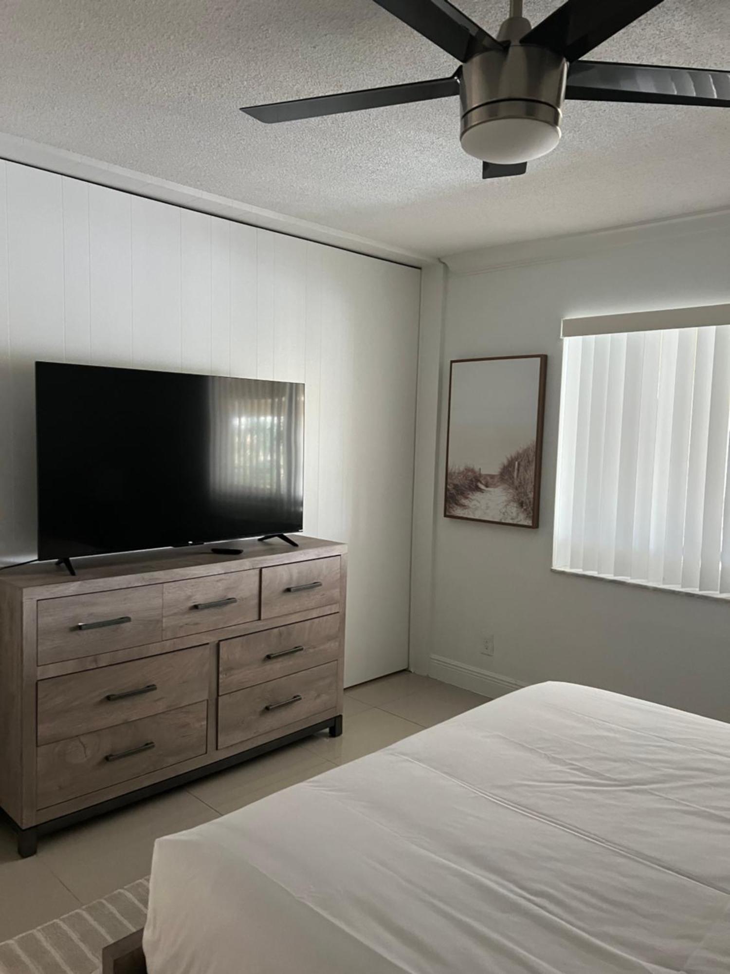Royal Colonial Apartment Boca Raton Luaran gambar