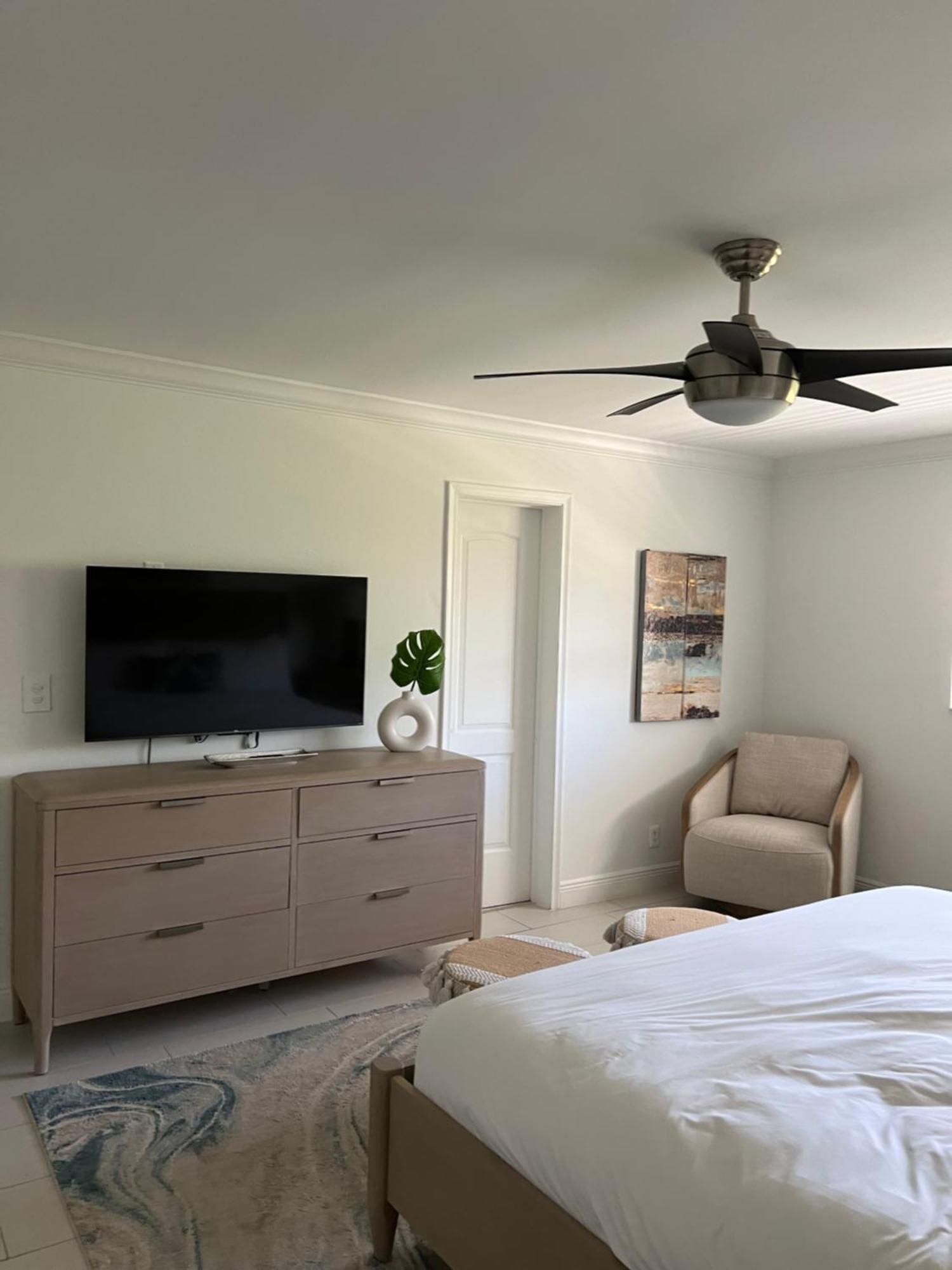Royal Colonial Apartment Boca Raton Luaran gambar